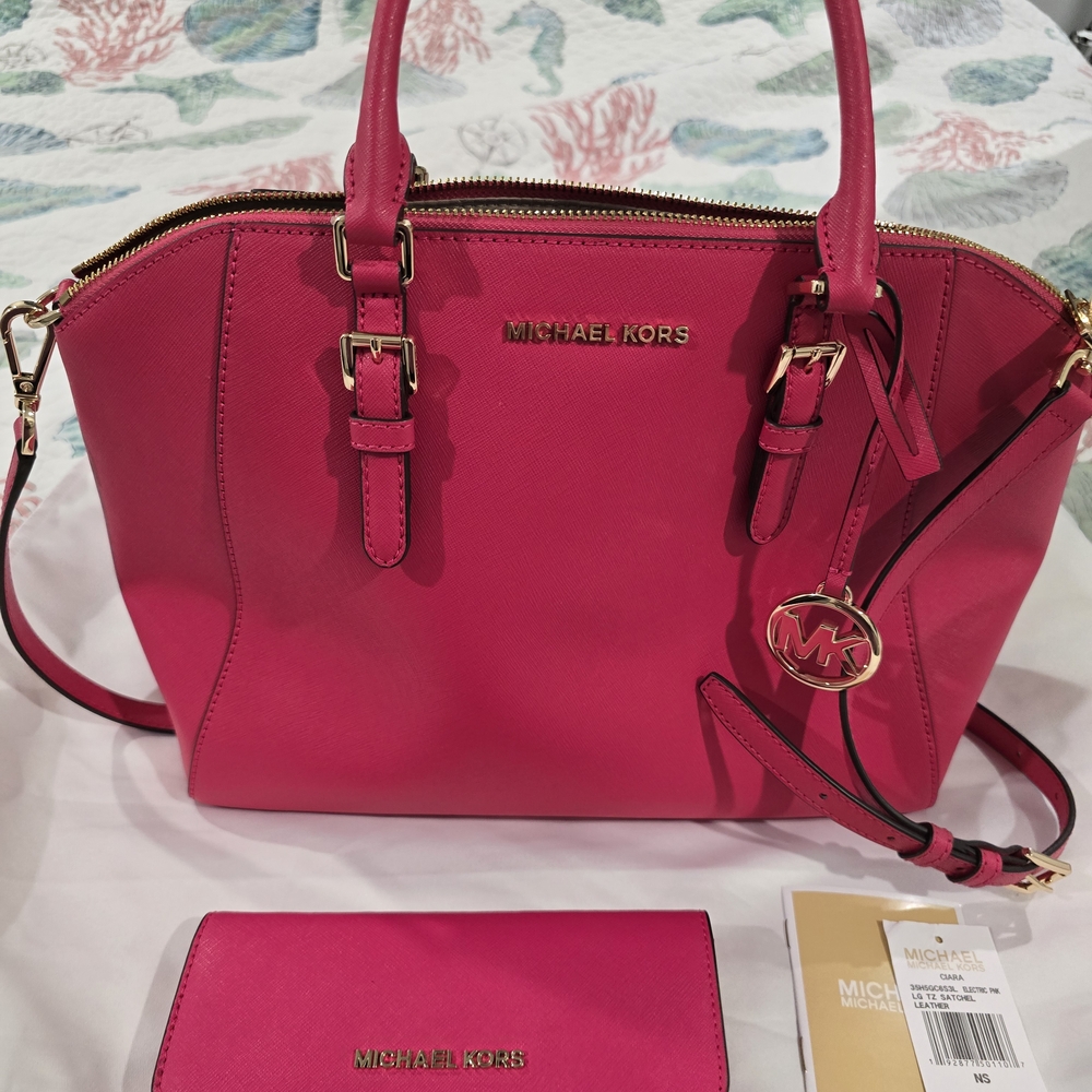 Michael Kors Pink Satchel with Gold Accents - Picture 2 of 3